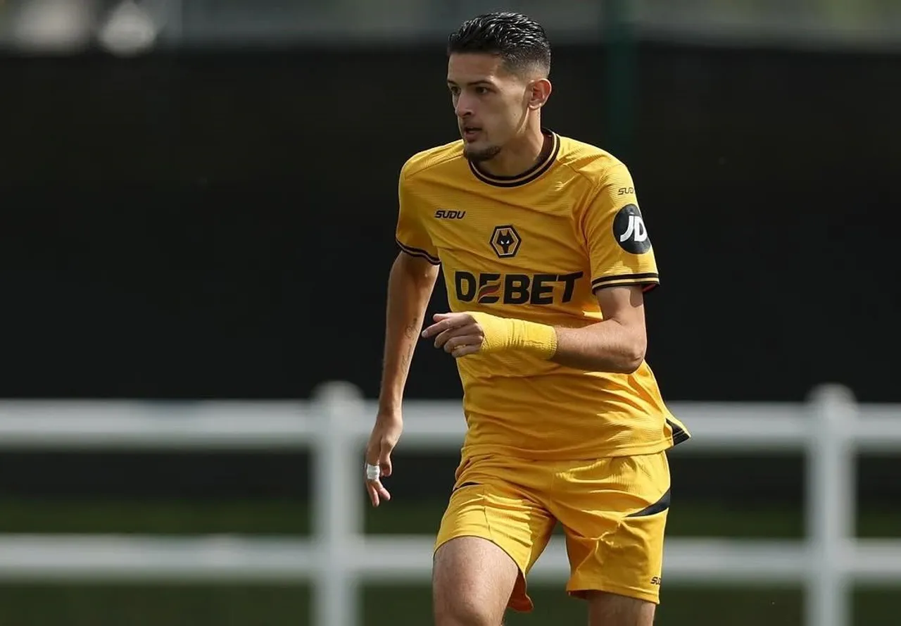 Justin Hubner jadi starter, Wolves U-21 menang atas Manchester City U-21, 3-1.(Foto: Instagram/Justin Hubner)