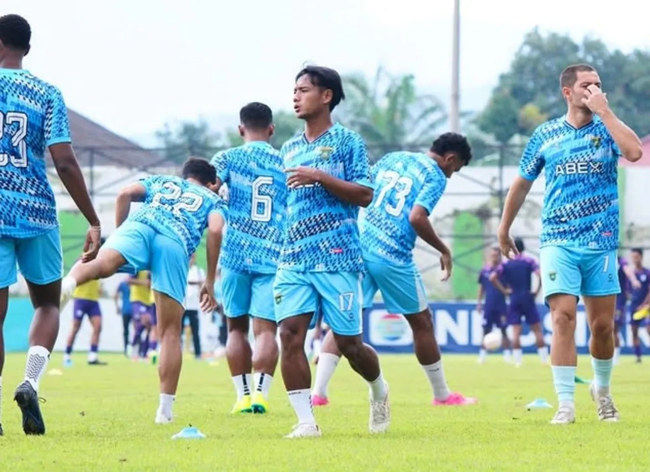 Pemain Persikas Subang sedang berlatih/foto: IG Persikas.