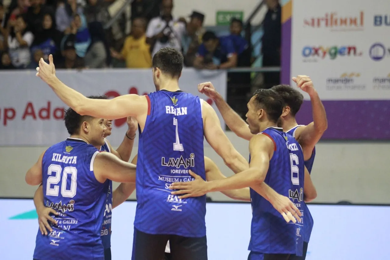 Jakarta Lavani Livin Transmedia jadi tim pertama yang memastikan lolos ke final four Proliga 2025 usai seri keempat di Surabaya. Foto: PBVSI