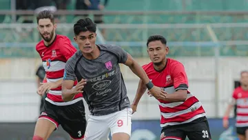 Madura United vs Persis Solo di Liga 1/IG Persis.