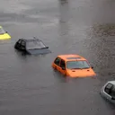 Mobil yang terendam banjir tidak boleh langsung dinyalakan. (Toyo Tyre)