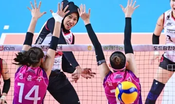 Red Sparks kalah 1-3 dari Pink Spiders di laga pertama putaran kelima V-League 2024/2025/foto: KOVO.
