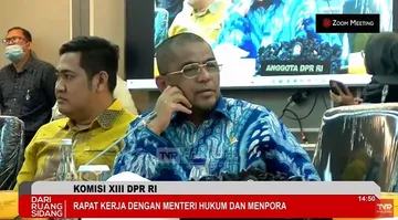 Anggota DPR RI fraksi PAN, Arizal Azis, kritisi program naturalisasi pemain Timnas Indonesia/foto: TV Parlemen.