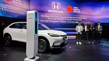 Honda tawarkan kepemilikan mobil listrik e:N1 dengan cara berlangganan. (Chadie)