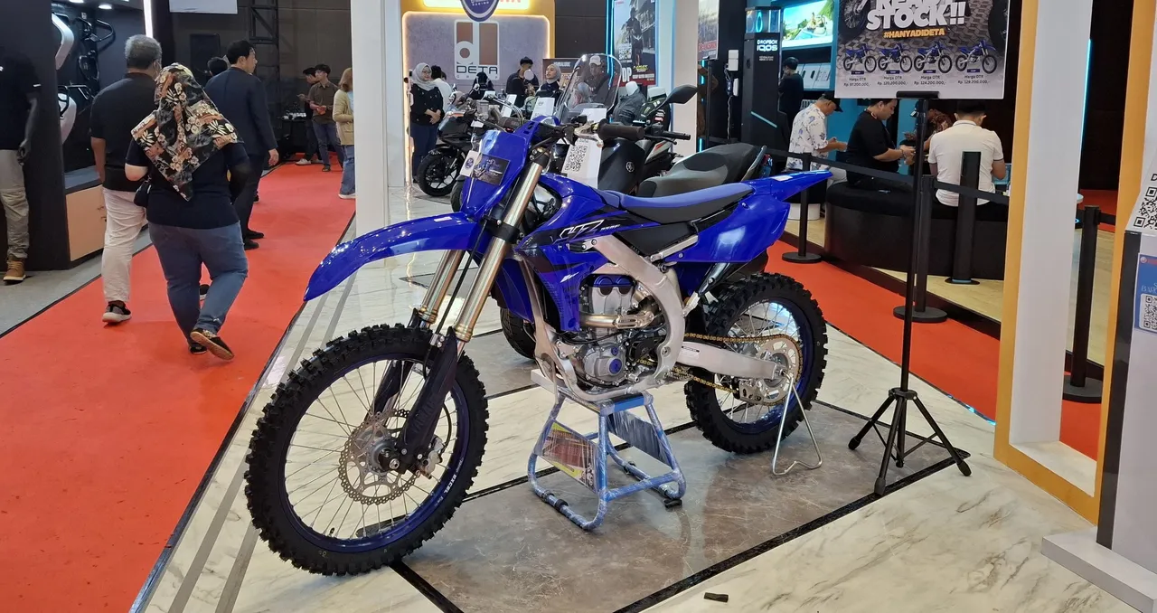 Saat ini hanya jaringan diler yamaha deta Group yang ditunjuk untuk memasarkan Yamaha seri YZ di Indonesia. (Chadie)