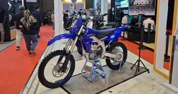 Saat ini hanya jaringan diler yamaha deta Group yang ditunjuk untuk memasarkan Yamaha seri YZ di Indonesia. (Chadie)