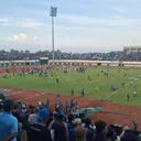 Laga Persela vs Persijap terhenti setelah suporter ricuh dan memasuki lapangan pertandingan/foto: X Olah Bola.