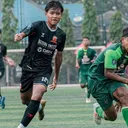 Jalannya laga Persebaya U-16 melawan Madura United U-16. (Foto: Instagram/officialpersebaya)