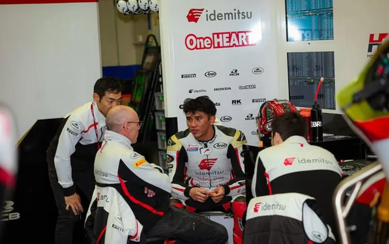 Mario Aji saat mengikuti tes Moto2 2025 di Sirkuit Jerez, Spanyol/foto: IG Idemitsu Honda Team Asia.