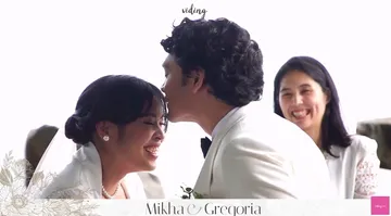 Gregoria Mariska Tunjung dan Mikha Angelo resmi menikah/foto: Youtube Viding.