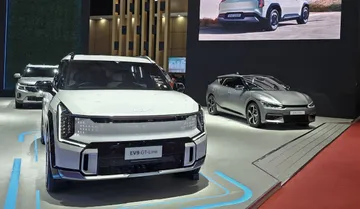 Dua EV premium Kia ikut memeriahkan ajang IIMS 2025. (KIA)