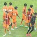 Para pemain Borneo FC U-16 menggunakan nomor punggung tiga digit di final EPA Liga 1 2024/2025 U-16 lawan Persebaya Surabaya U-16/foto: LIB TV.