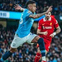 Duel pemain di laga Manchester City vs Liverpool. (Foto: Instagram/mancity)