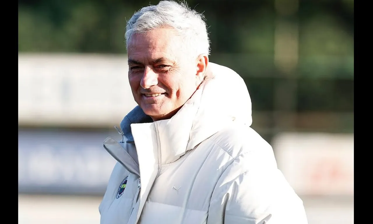 Pelatih Fenerbahce, Jose Mourinho. (Foto: Instagram/fenerbahce)