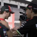 bagnaia dan morbidelli.jpg - Francesco Bagnaia dan Franco Morbidelli bertemu setelah insiden di sesi Practice MotoGP Thailand 2025/foto: MotoGP