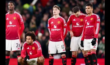 Pemain Manchester United meratapi kegagalan. (Foto: Instagram/manchesterunited)