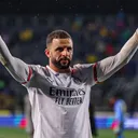 Pemain AC Milan, Kyle Walker, melakukan selebrasi. (Foto: Instagram/acmilan)