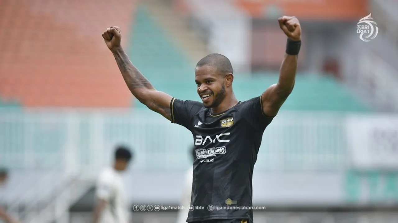 Penyerang Dewa United, Alex Martins (Foto: PT Liga Indonesia Baru/ligaindonesiabaru.com)