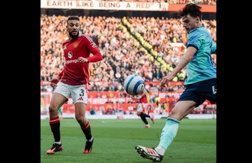 Jalannya pertandingan antara Manchester United vs Arsenal dalam lanjutan Liga Inggris 2024/2025. (Foto: Instagram/manchesterunited)