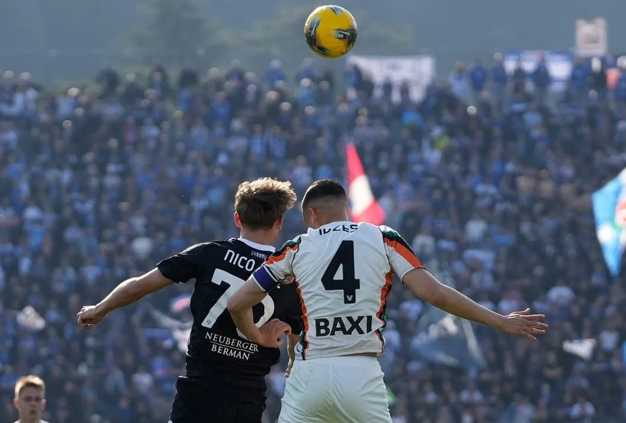 Juventus perlu mempertimbangkan kedatangan pemain Venezia, Jay Idzes, usai kalah dari Atalanta. (Foto: Instagram/venezia)