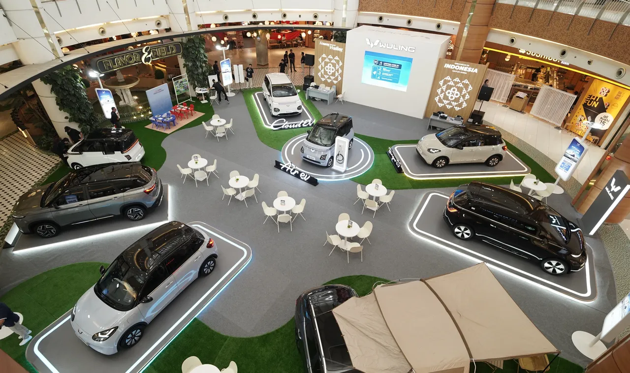 Wuling menggelar pameran di Summarecon Mall Serpong menawarkan berbagai promo istimewa. (Wuling Indonesia)