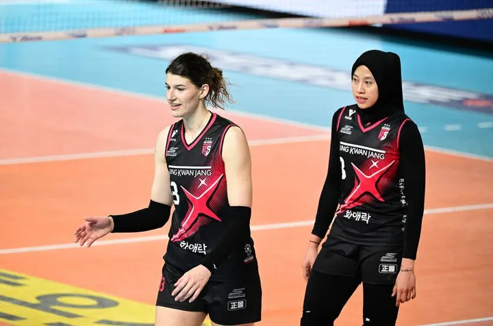 Megawati Hangestri dan Vanja Bukilic/Foto: KOVO