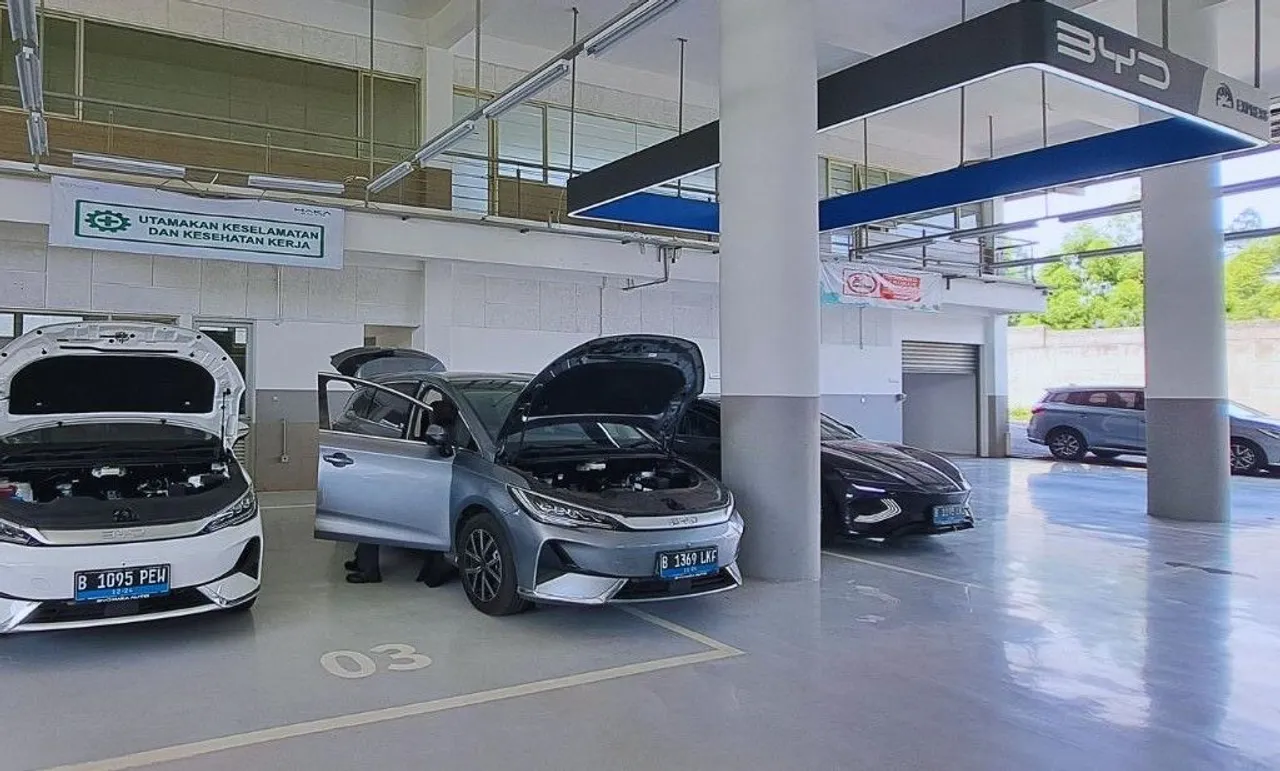 Bengkel Siaga Haka Auto siap melayani pelanggan BYD dan Denza selama musim mudik lebaran. (Haka Auto)