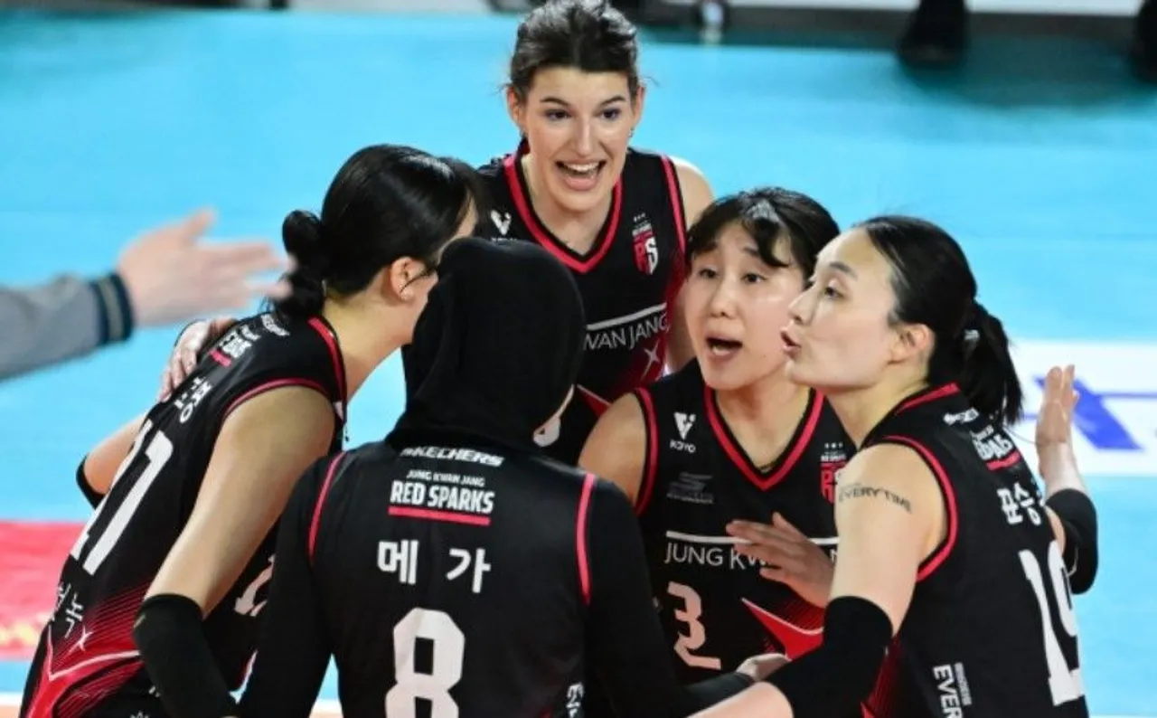 Red Sparks menang 3-2 atas Pink Spiders di final ketiga V-League 2024/2025/foto: KOVO