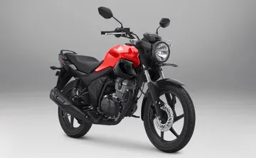 Honda New CB150 Verza hadir dengan warna baru Bold Red. (AHM)