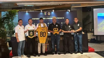 Gubernur Lampung, Rahmat Mirza dan CEO Bhayangkara FC, Agus Suryononugroho/SportCorner Muhammad Nurhendra.