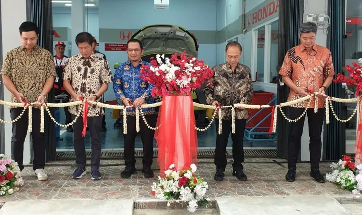 Honda terus menambah jaringan diler layanan purna jual di luar Pulau Jawa. (HPM)