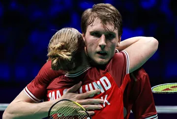 Situasi setelah Jesper Toft/Amalie Magelund mengalahkan Rinov Rivaldy/Gloria Emanuelle Widjaja. (Foto: Instagram/badmintondenmark)