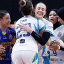 Jakarta Elektrik PLN menang 3-1 atas Jakarta Popsivo Polwan di final four Proliga 2025/foto: IG Moji Sport