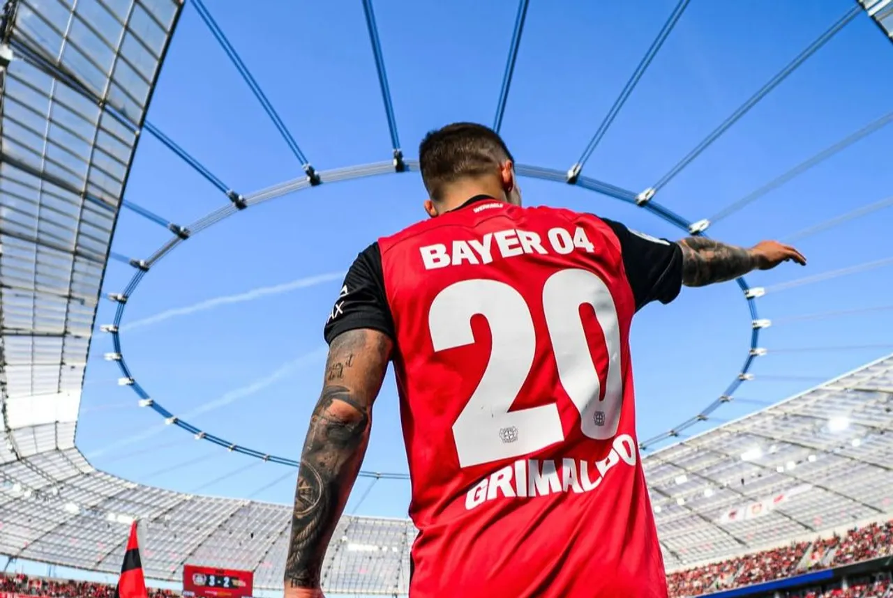 Pemain Bayer Leverkusen, Alejandro Grimaldo. (Foto: Instagram/bayer04fussball)