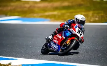 Kiandra Ramadhipa debut di ajang balap European Talent Cup 2025/foto: Junior Talent Team