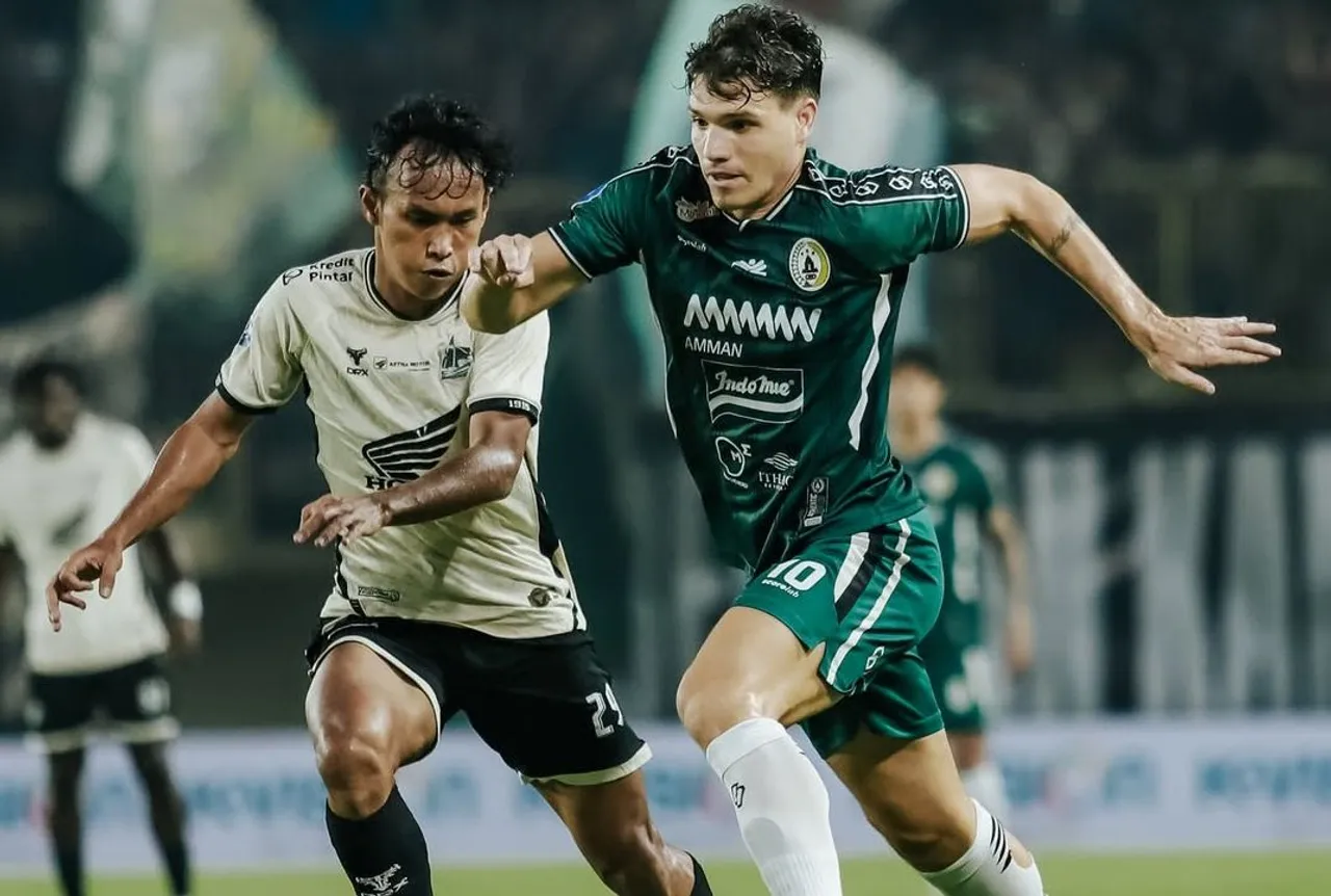 Jalannya laga pekan ke-31 Liga 1 2024/2025 antara PSS Sleman vs PSM Makassar. (Foto: Instagram/psssleman)