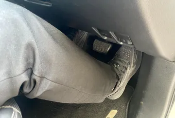 Ada beberapa saat kondisi darurat yang tidak direkomendasikan untuk melakukan pengereman. (Auto2000)
