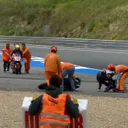 Kiandra Ramadhipa crash di race 2 European Talent Cup 2025 seri Portugal di Sirkuit Estoril/foto: FIM JuniorGP