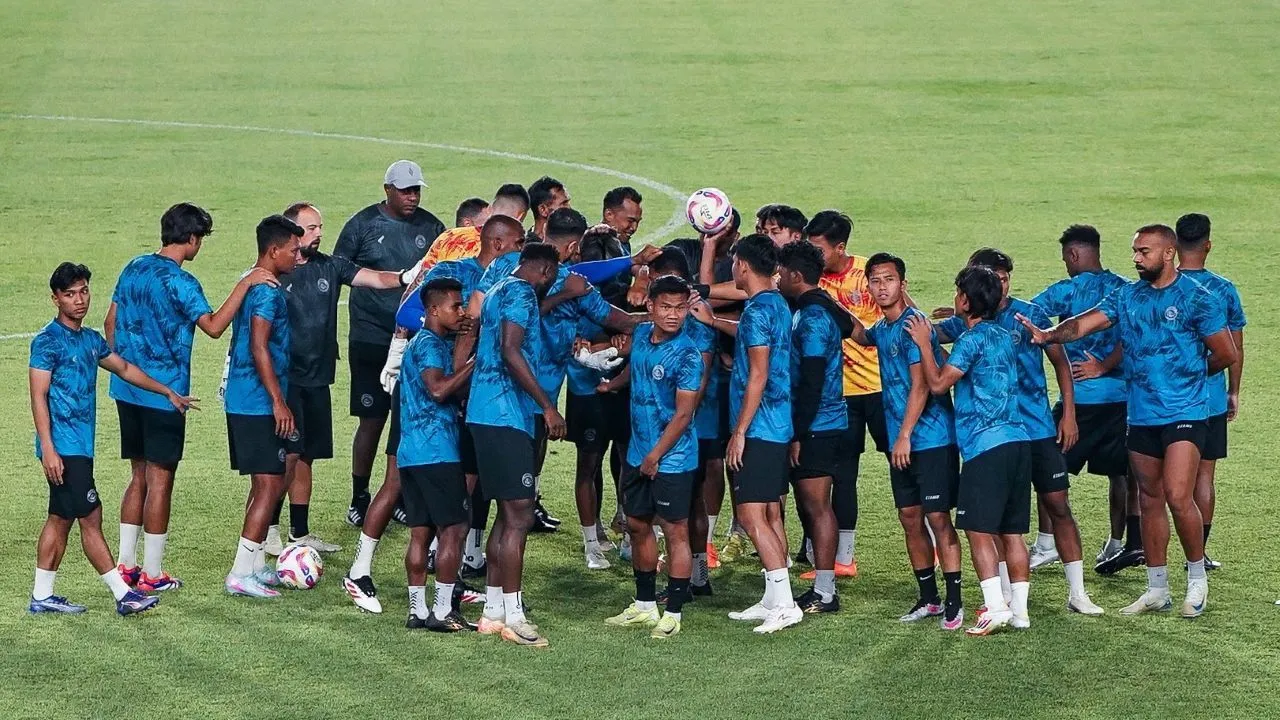 Arema FC Latihan di Stadion Manahan 2025/X Arema FC.