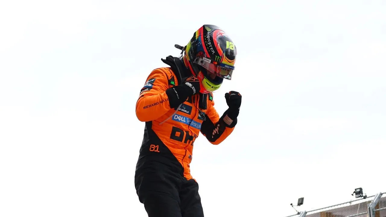 Pembalap McLaren Oscar Piastri/X Formula 1.
