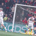Mike Maignan - Penjaga gawang AC Milan, Mike Maignan, tampil apik saat melawan Genoa. (Foto: Instagram/acmilan)