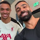 Trent Alexander-Arnold bersama Mohamed Salah/foto: IG Mo Salah