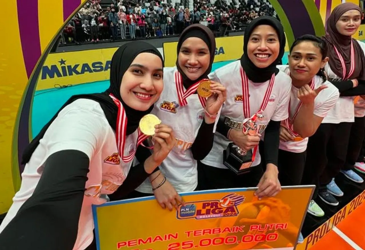 Yolana dan pemain Jakarta BIN saat perayaan juara Proliga 2024/foto: IG Yolana