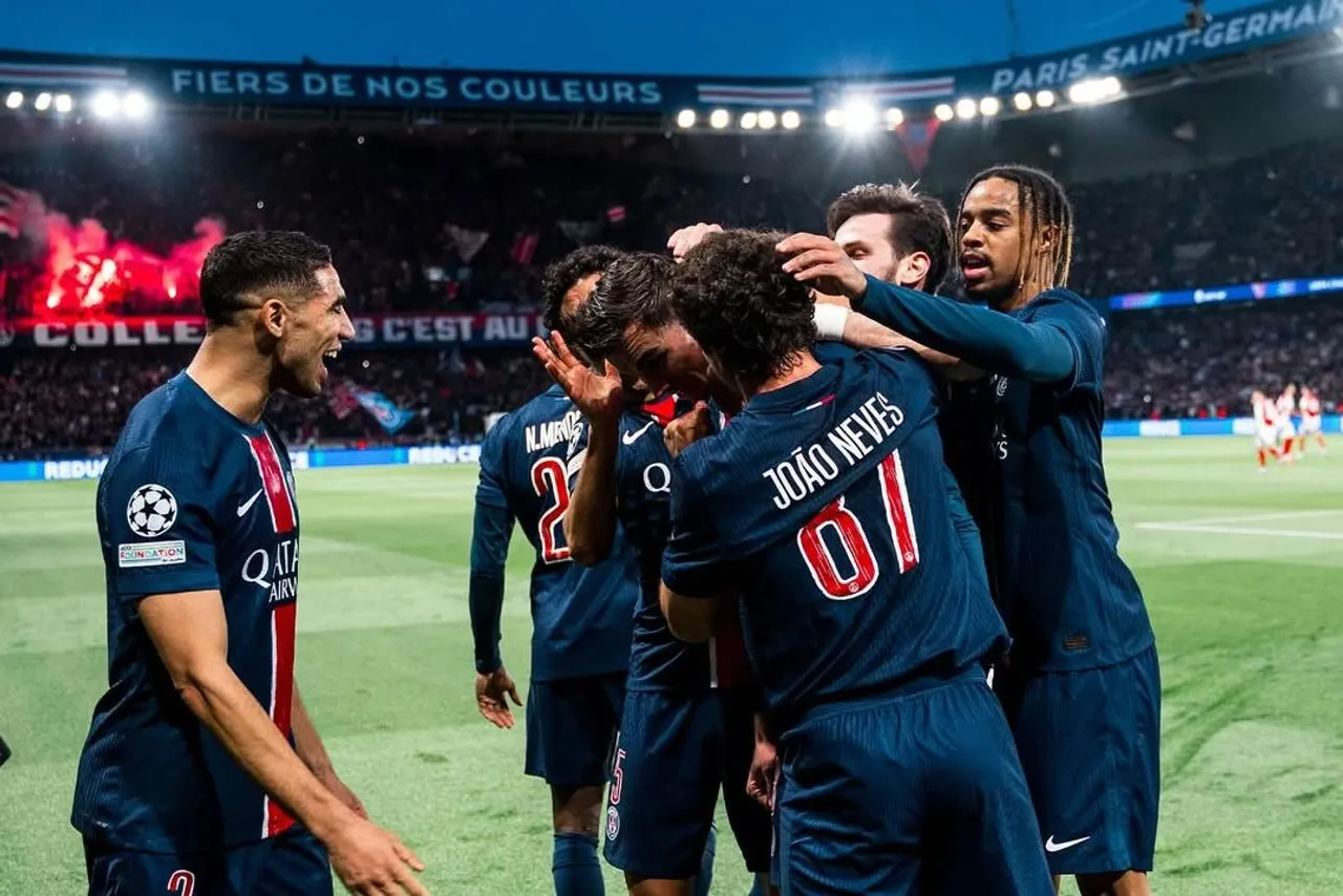 Para pemain PSG saaat melakukan selebrasi. (Foto: Instagram/psg)