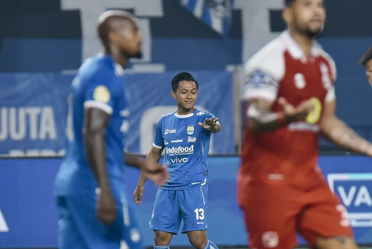 Jalannya laga pekan ke-32 Liga 1 2024/2025 antara Persib vs Barito Putera. (Foto: Instagram/persib)