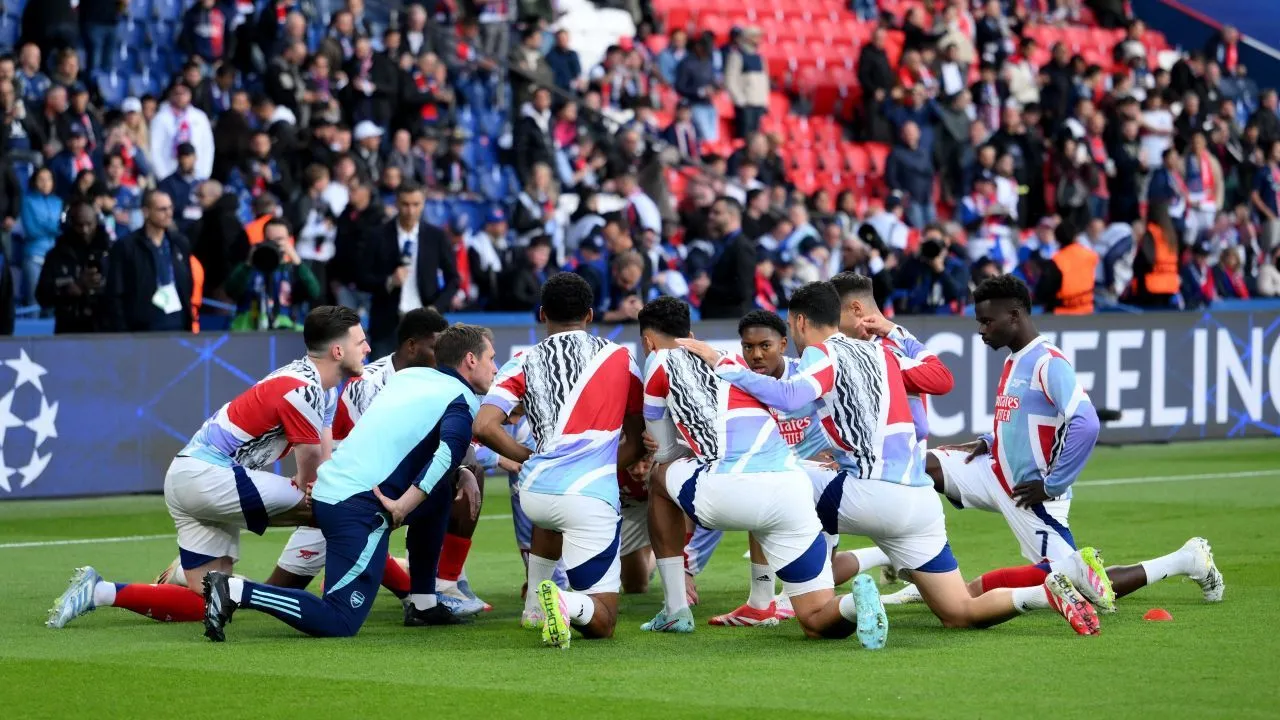 Pemain Arsenal tengah pemanasan/X Arsenal.