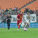 Maciej Gajos Persija - Tribun Jakarta International Stadium terlihat lowong saat Persija Jakarta berhadapan dengan Bali United. (Foto: Media Persija)