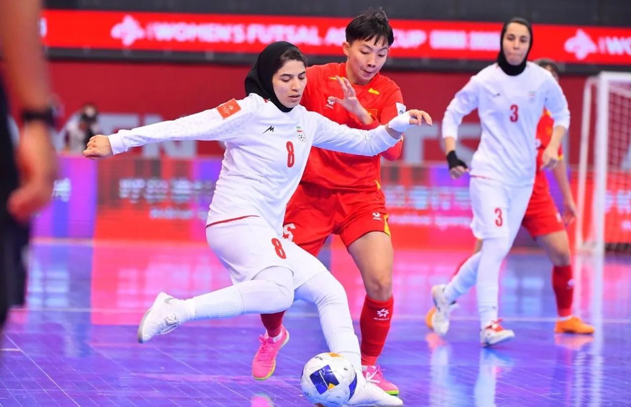 Pertandingan antara Iran vs Vietnam di Piala Asia Futsal 2025 putri dituding main sabun/foto: AFC Asian Cup