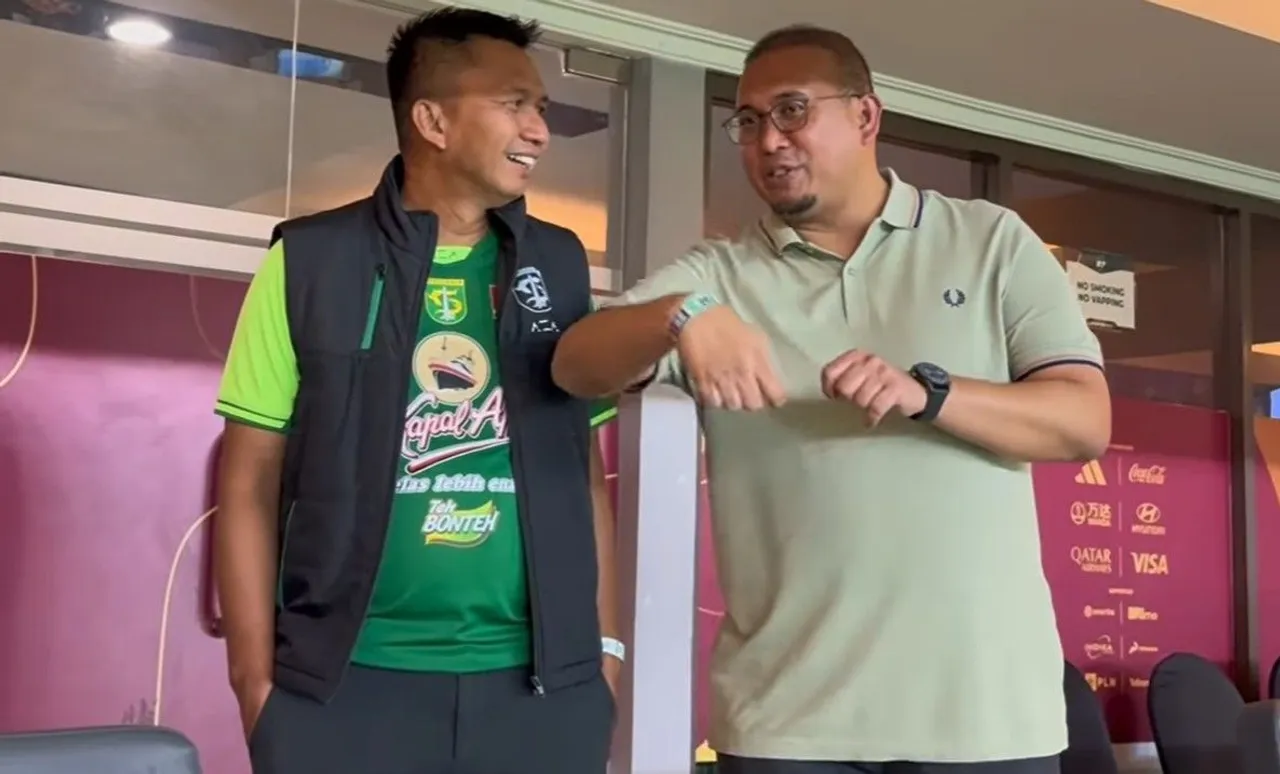 Andre Rosiade dan Azrul Ananda saat laga Persebaya Surabaya vs Semen Padang/foto: IG Andre Rosiade