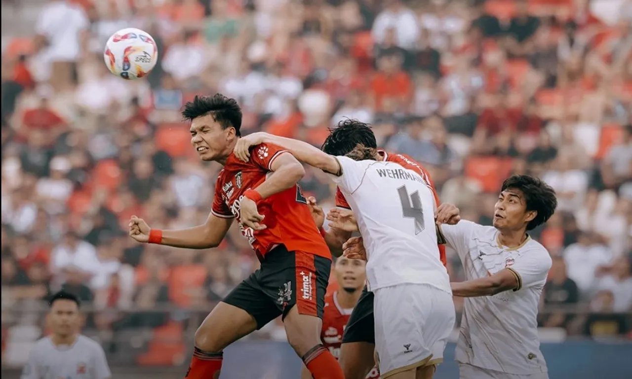 Jalannya laga pekan ke-33 Liga 1 2024/2025 antara Bali United vs Madura United. (Foto: Instagram/baliunitedfc)